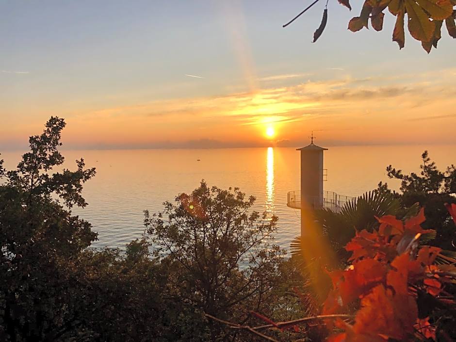 Hotel Riviera & Maximilian's