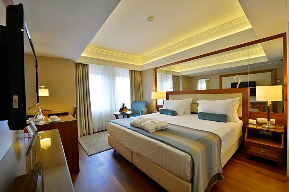 Photo 1 of 2 of Economy 1 Double Bed or 2 Beds