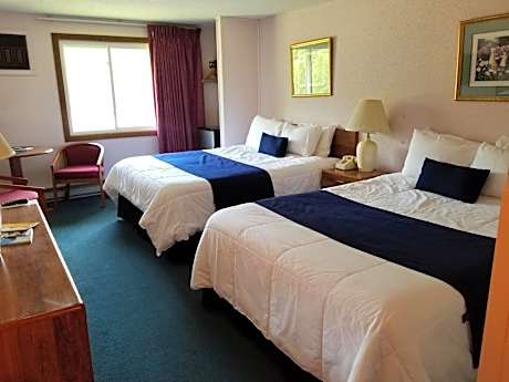 Queen Room with Two Queen Beds