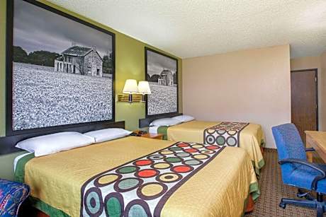 2 Double Beds Non-Smoking