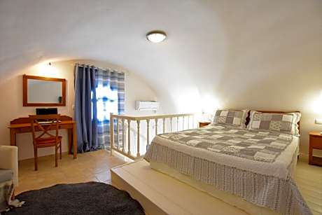 Family Suite - Split Level