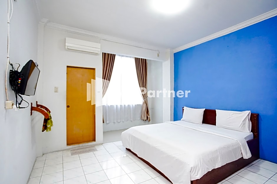 Hotel Serena Anggrek near Manhattan Times Square Mall Medan Mitra RedDoorz