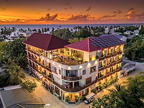 Araamu Hotels Maldives at Dhiffushi
