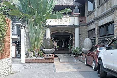 Maxi Hotel & Spa