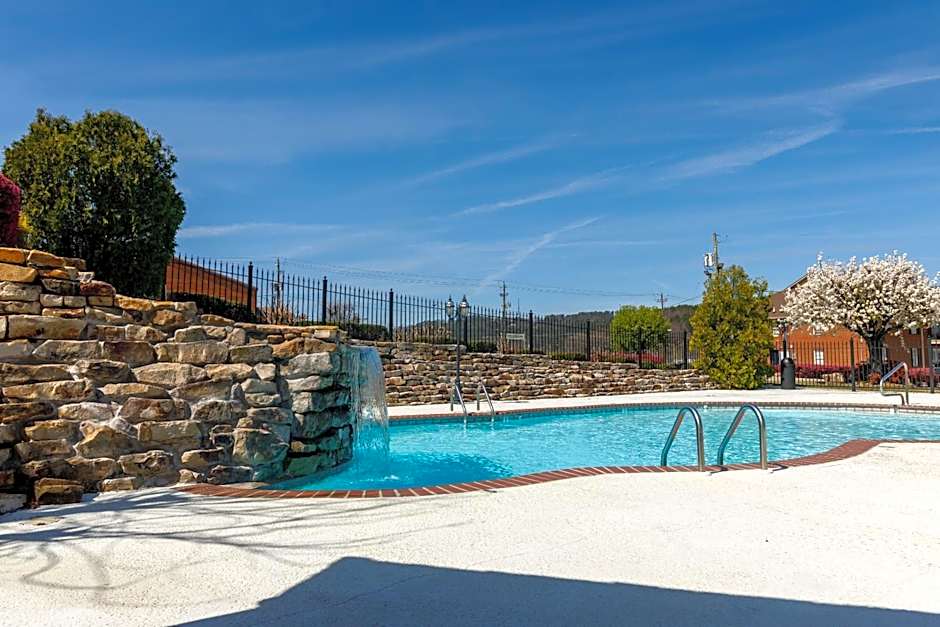 Gadsden Inn and Suites
