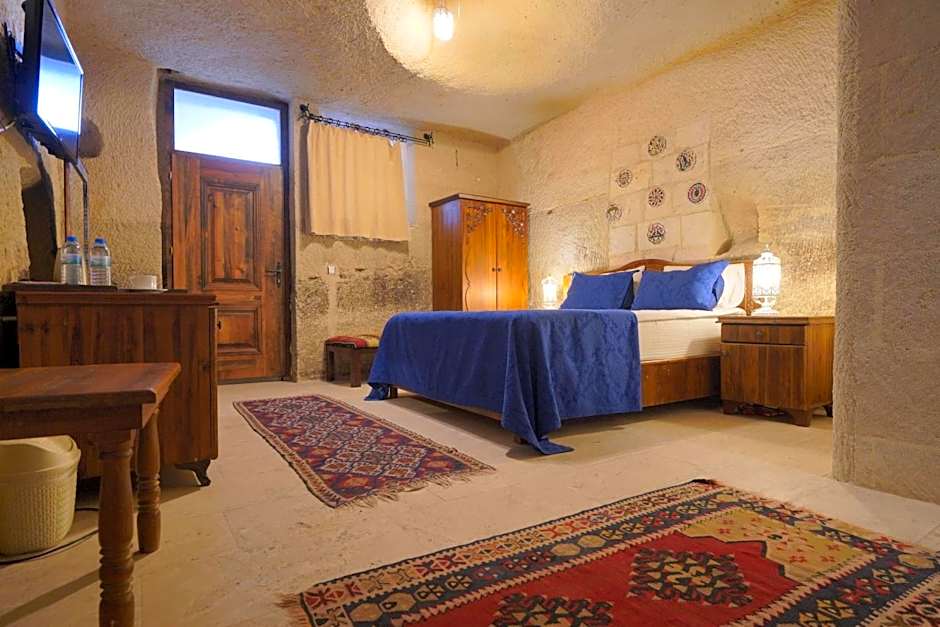 Salkım Cave House