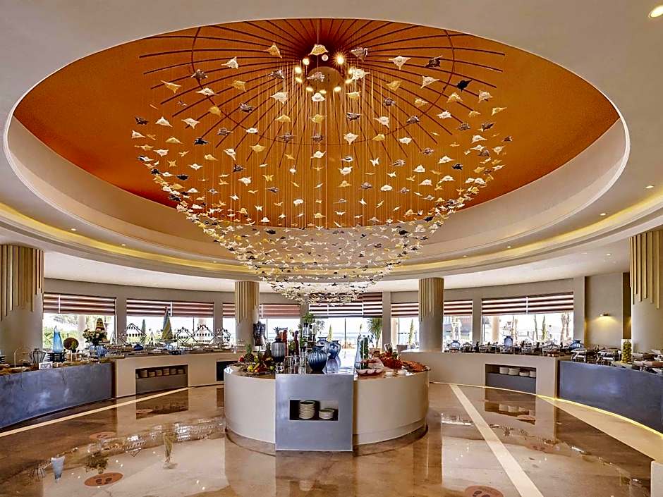 Rixos Premium Magawish Suites and Villas