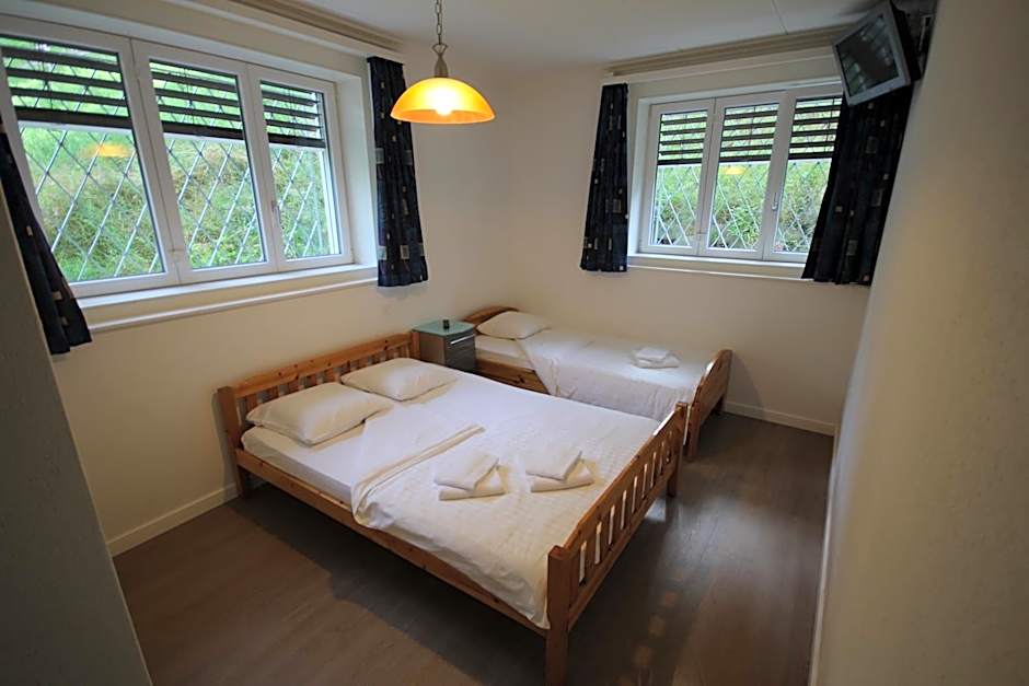 Hotel Abaca