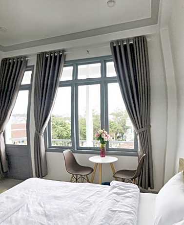 Double Room with Mountain View
