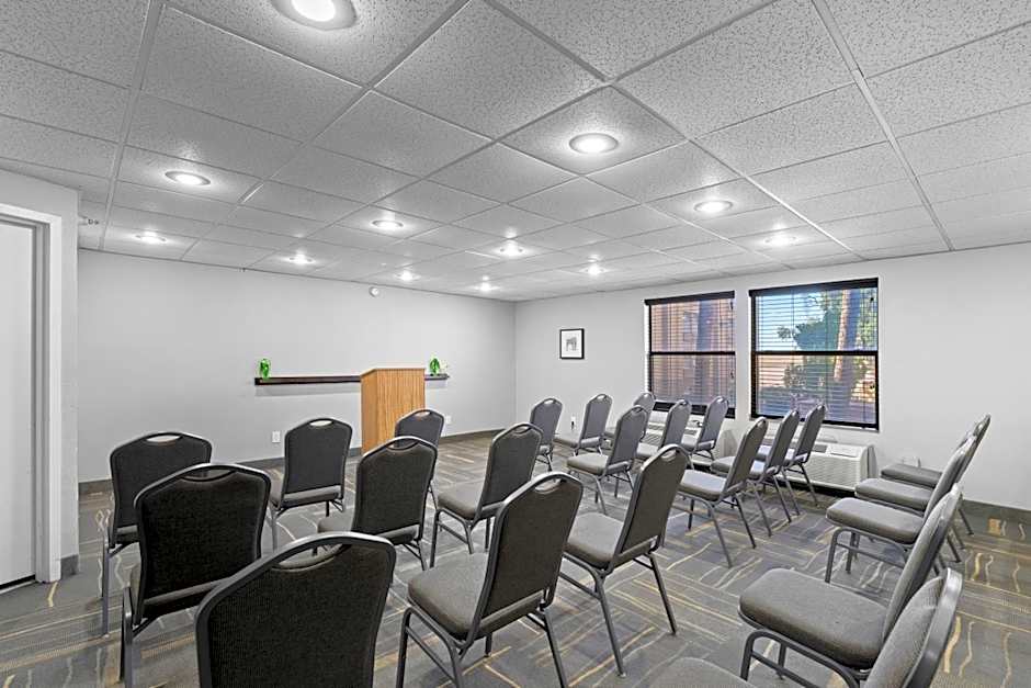 GreenTree Inn Phoenix Sky Harbor