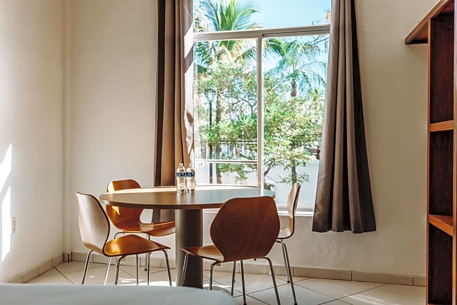 Suites Malecon Vallarta