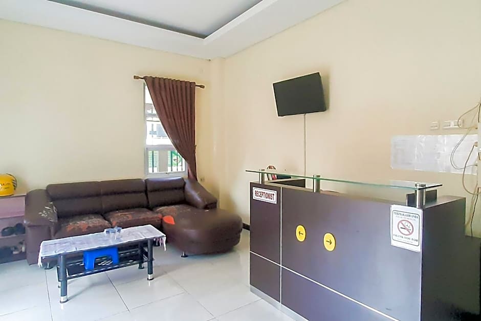 RedDoorz Syariah Near Transmart Mall Palembang