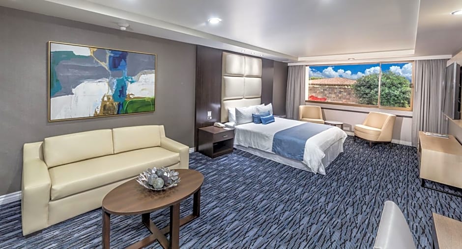 Hotel Pueblo Amigo
