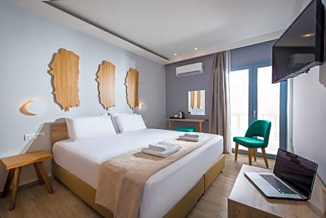 Double or twin mountain view