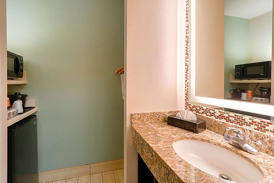 Quality Inn Near the Island Pigeon Forge