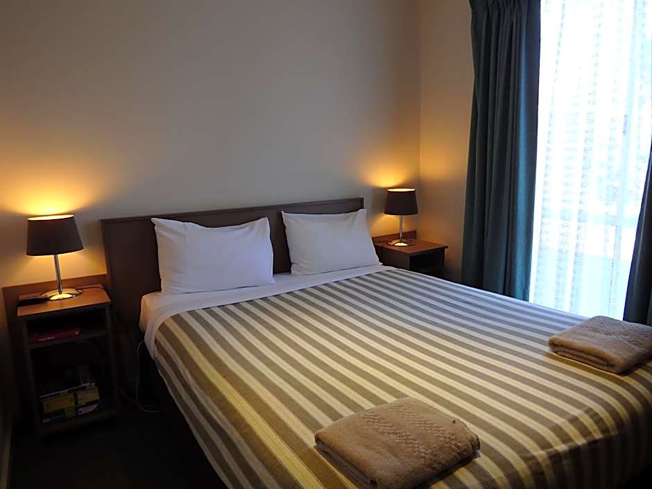 Werribee Motel and Apartments