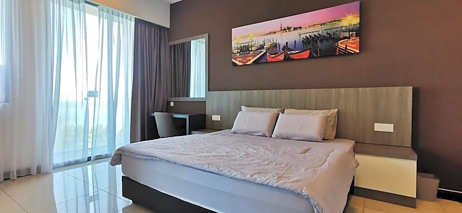 Dwharf Seaview Executive Suit PortDickson