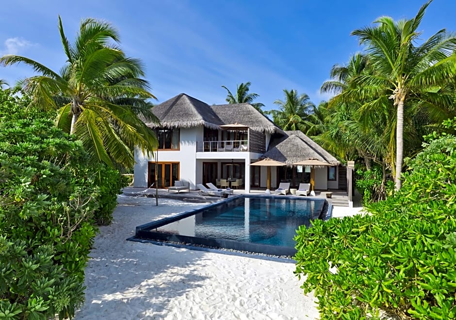 Dusit Thani Maldives