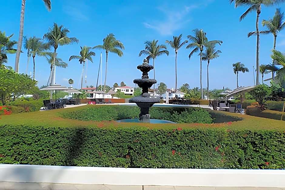 Grand Marina Villas