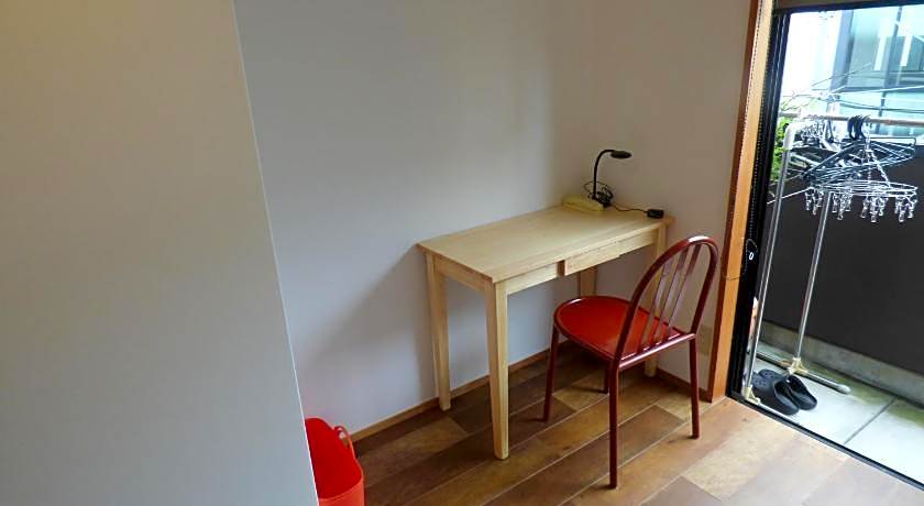 Guesthouse Hyakumanben Cross