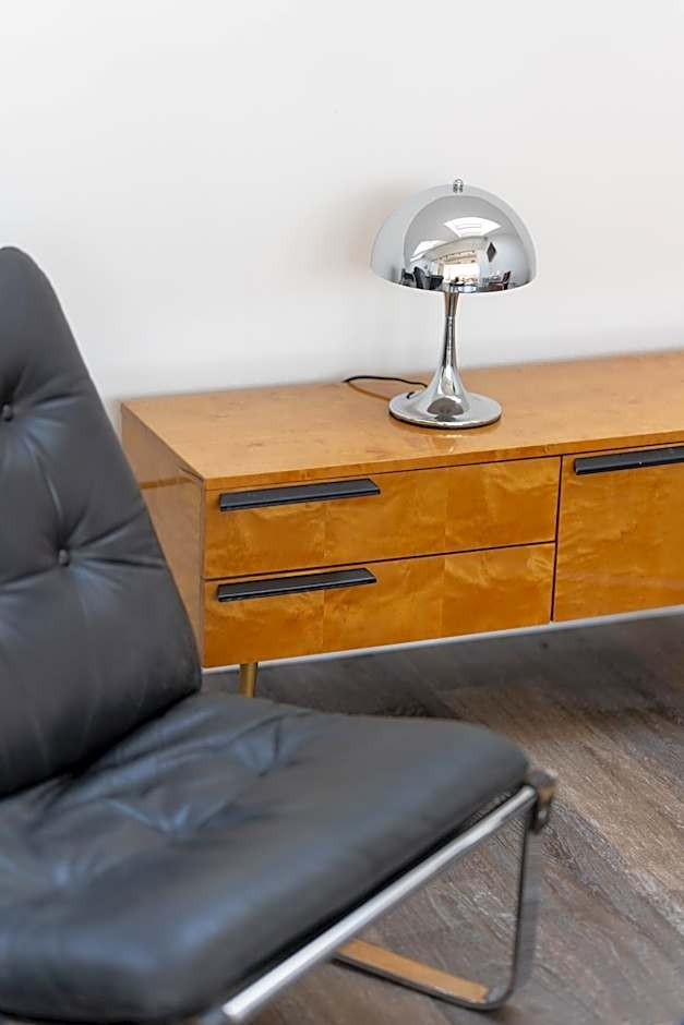 HB1 Schönbrunn Budget & Design