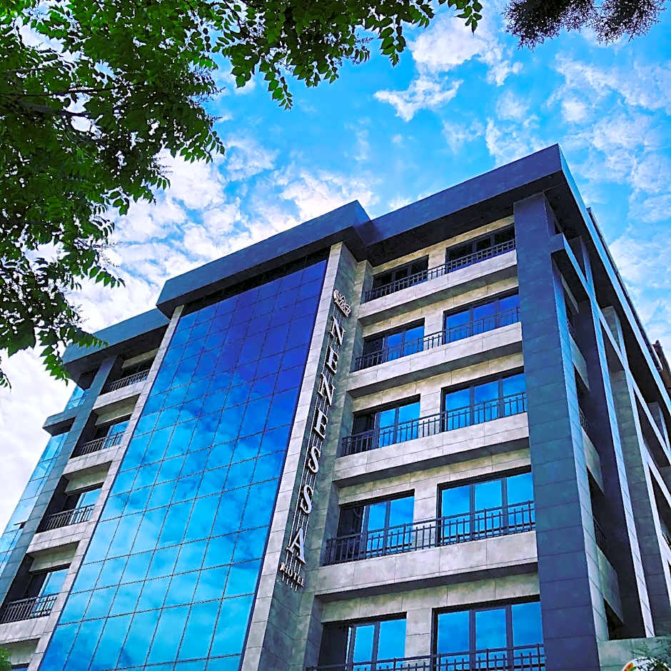 NENESSA HOTEL
