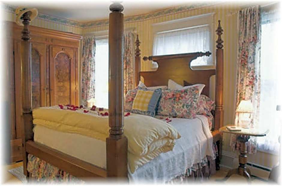 White Lace Inn
