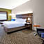 Holiday Inn Express Hotel & Suites Manchester Conference Center By IHG