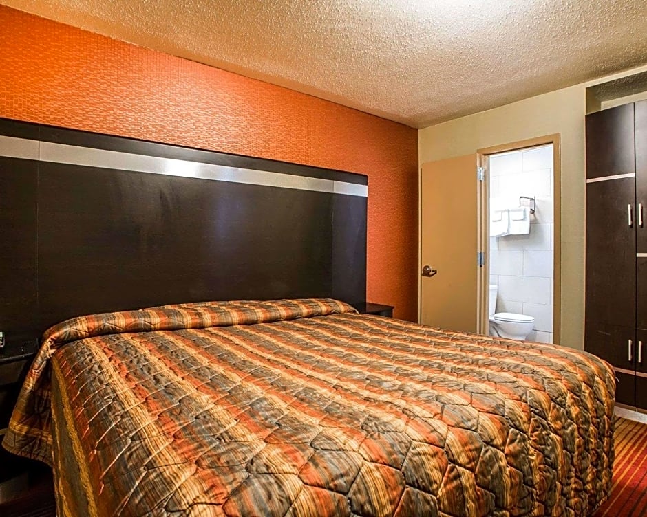 Rodeway Inn Belleville
