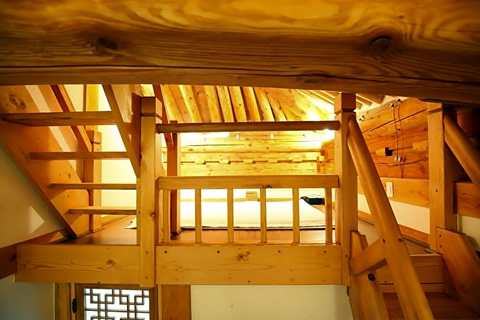 Samlockhon Hanok Guesthouse