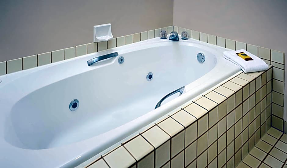 Best Western Plus Lamplighter Inn & Conference Centre