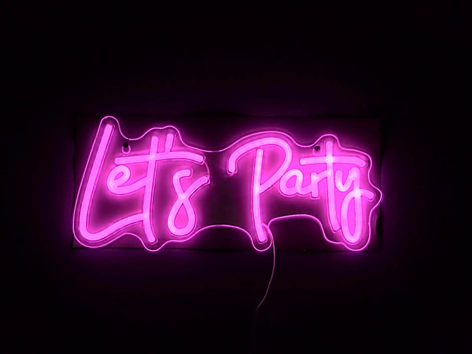 K21 party apartment hotel with inhouse ruin pub
