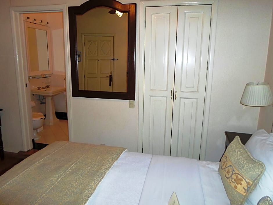 Hotel Virrey De Mendoza