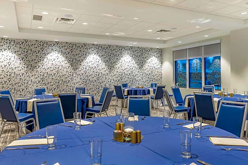 Cambria Hotel Rock Hill - University Center