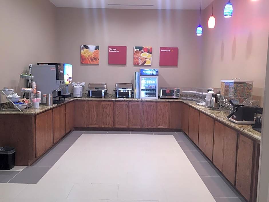 Comfort Suites University