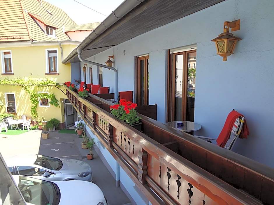 Hotel Rose Heidelberg inklusive Frühstück, Saunanutzung und Parkplätze nach Verfügbarkeit