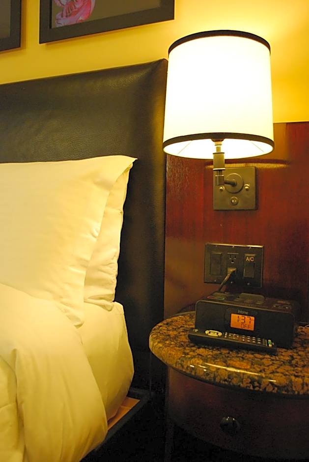 Washington Square Hotel