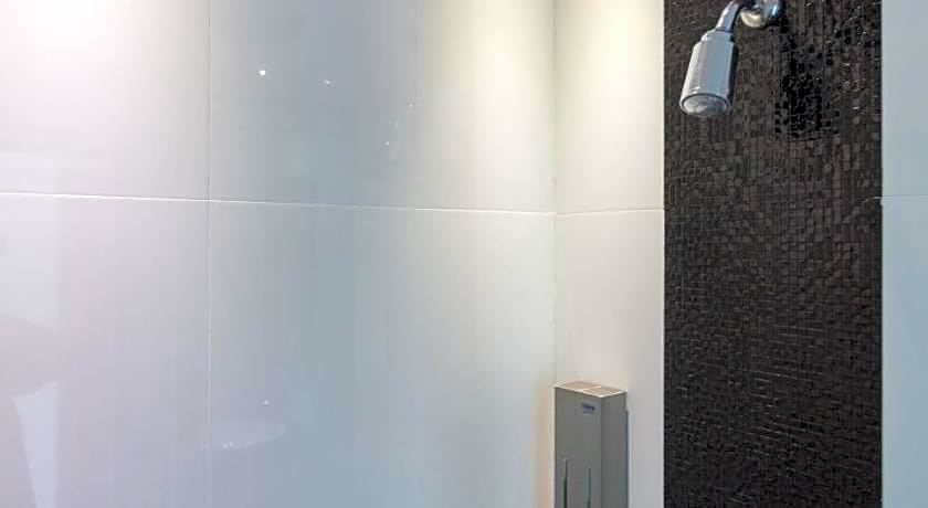 Riverside Hotel (SHA Plus)