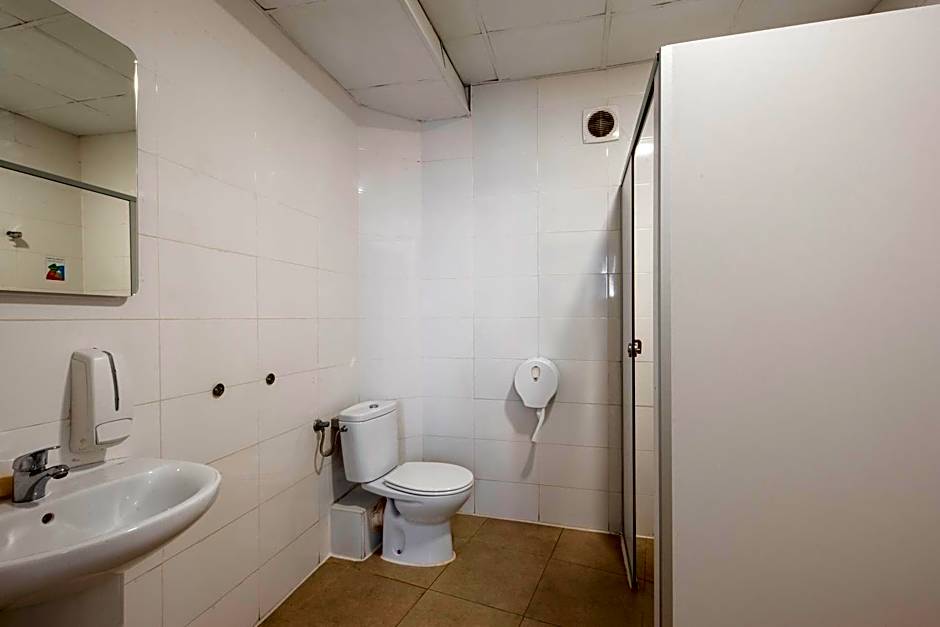 No Limit Hostel Graffiti