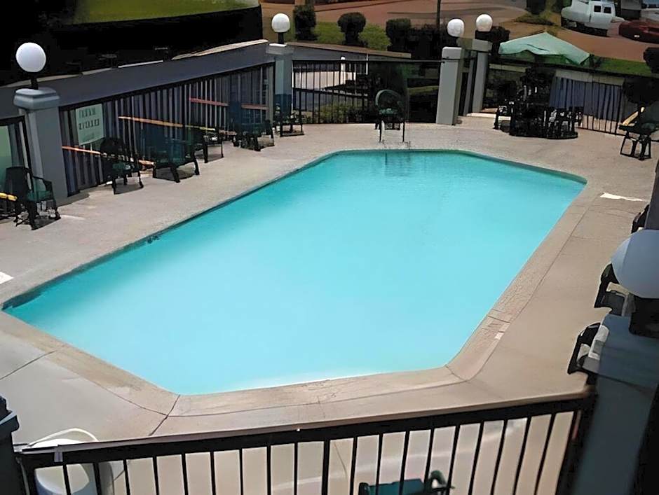 Motel 6-Covington, TN