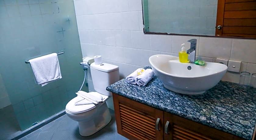 Aquarius Beach Hotel