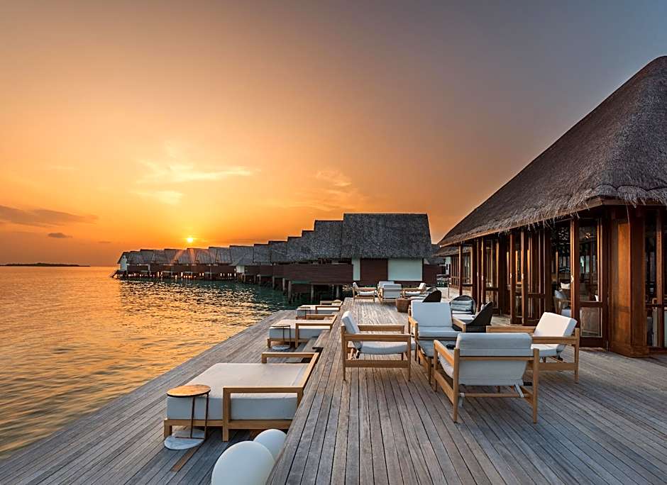 Heritance Aarah - Premium All Inclusive - 40 Minutes away from Male by Seaplane