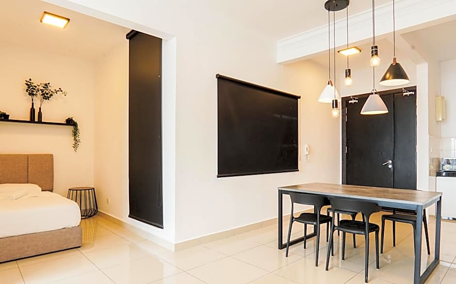 Boulevard Service Apartment KL by Airhost