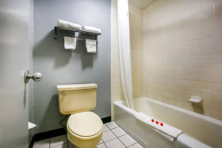 OYO Hotel Texarkana North Heights AR Hwy I-30