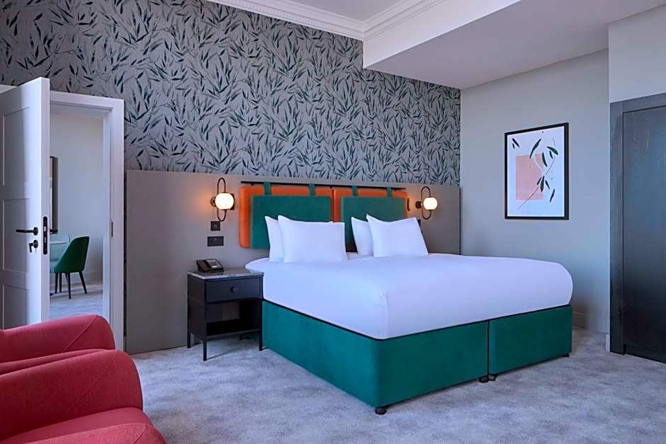 DoubleTree by Hilton Brighton Metropole