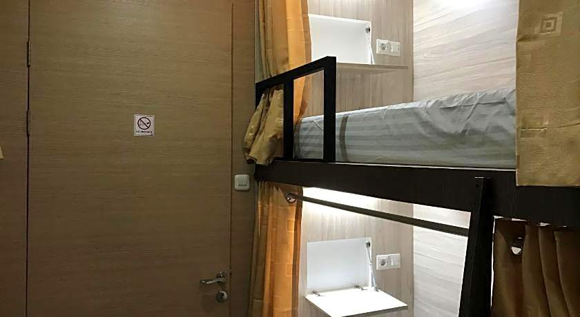 the Colour Hostel
