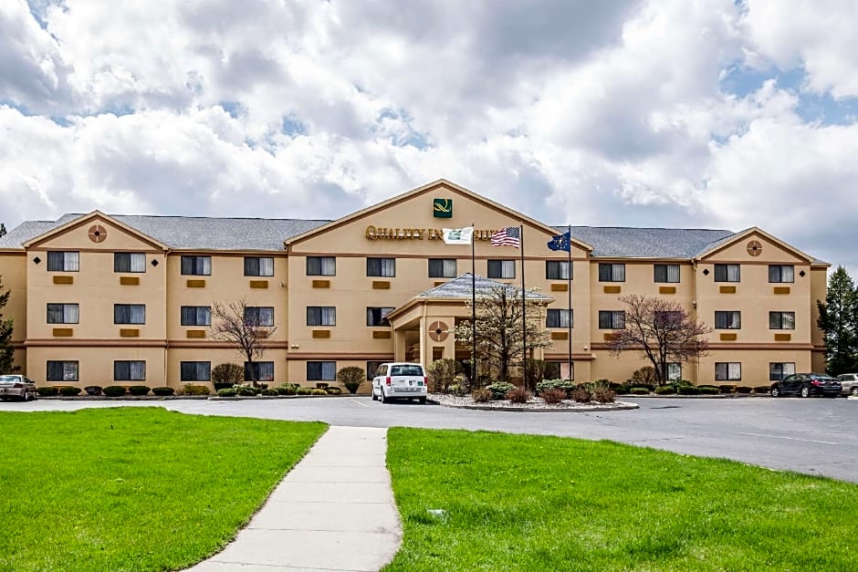 Quality Inn & Suites South Bend Airport