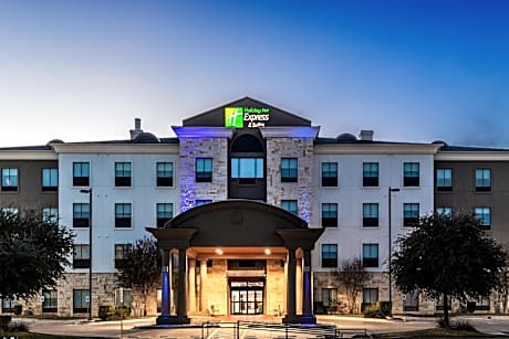 Holiday Inn Express & Suites Del Rio by IHG