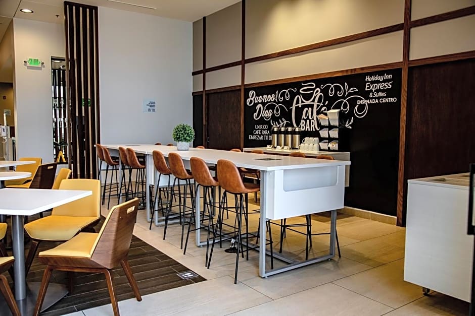 Holiday Inn Express And Suites Ensenada Centro By IHG
