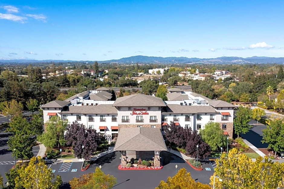 Hampton Inn By Hilton & Suites Windsor Sonoma Wine Country